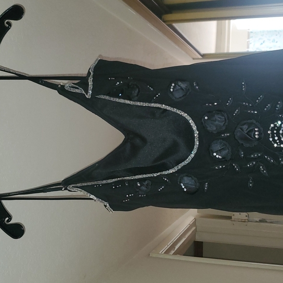 ⭐️⭐️⭐️⭐️Black elegant dress final sale no RETURN - Picture 5 of 14